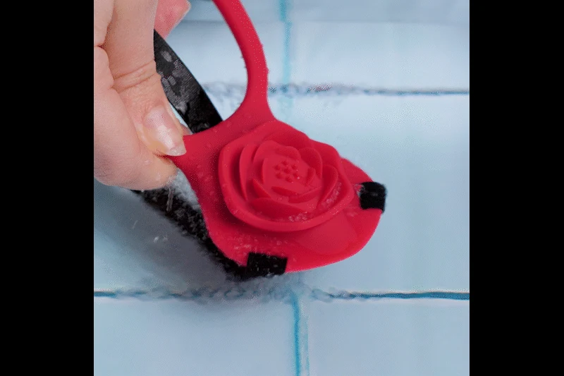 Teazers wearable clitoris stimulator harnas rood met wireless afstandsbediening
