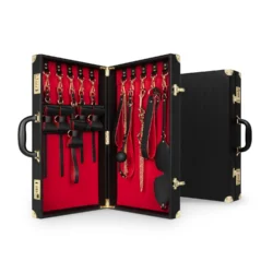 Bedroom Fantasies bondage koffer 11 stuks van zwart en rood PU-leer